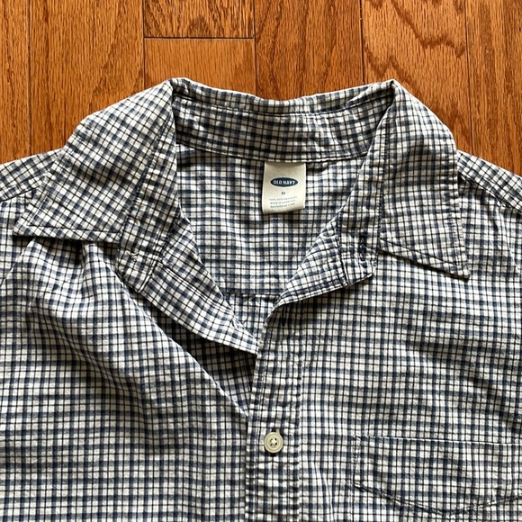 Short sleeve button down blue plaid - Picture 3 of 5